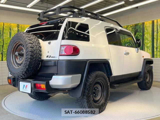 Toyota FJ CRUISER 2011-01 8072345-16
