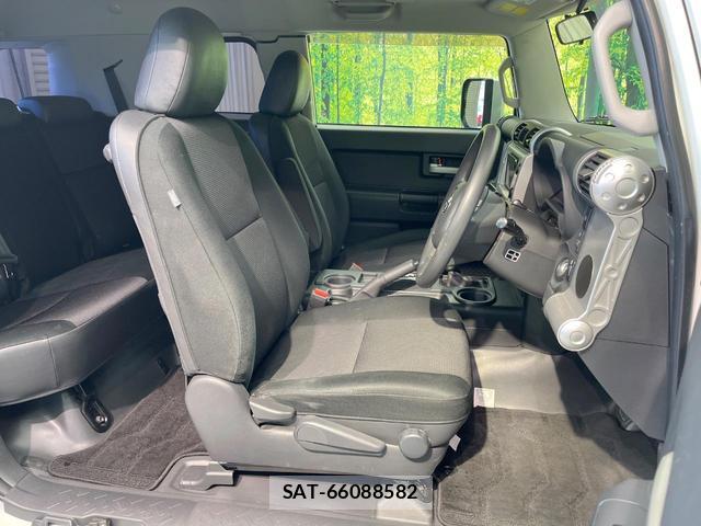 Toyota FJ CRUISER 2011-01 8072345-7