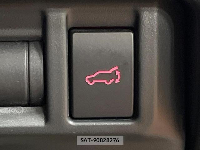 Subaru FORESTER 2025-07 8071072-6