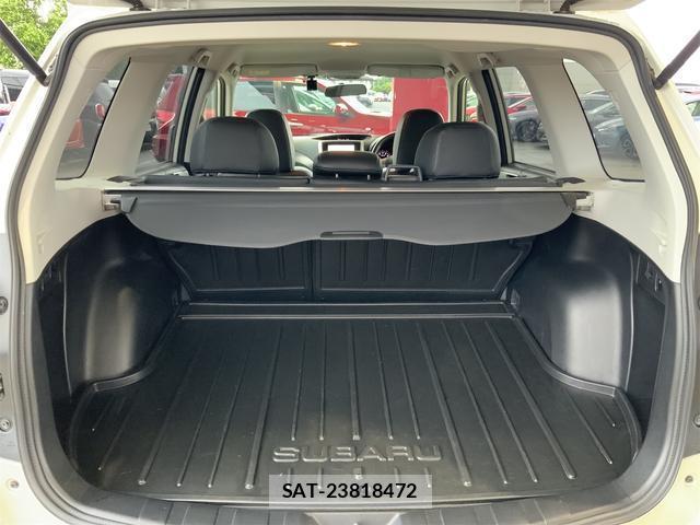 Subaru FORESTER 2012-01 8072466-16