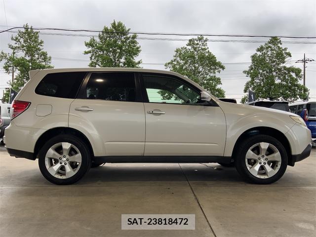 Subaru FORESTER 2012-01 8072466-3