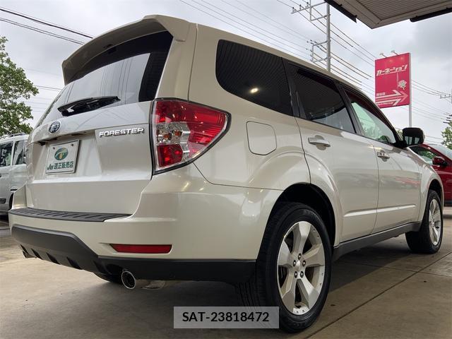 Subaru FORESTER 2012-01 8072466-7