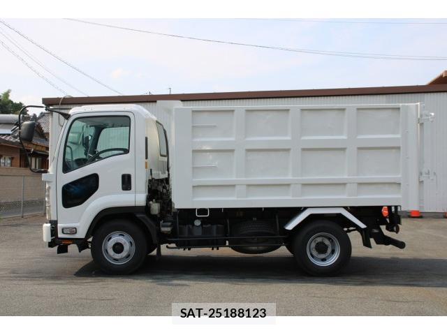 Isuzu FORWARD 2017-06 8070867-3