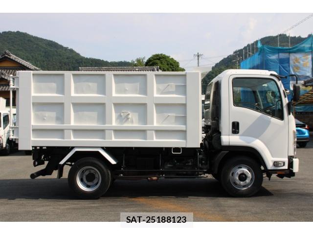 Isuzu FORWARD 2017-06 8070867-4