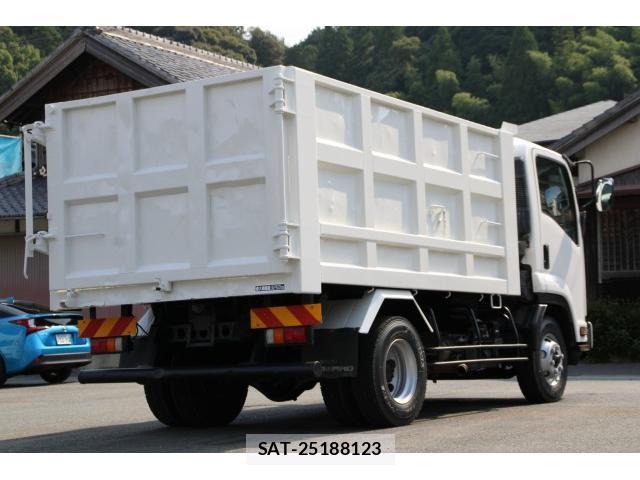 Isuzu FORWARD 2017-06 8070867-6