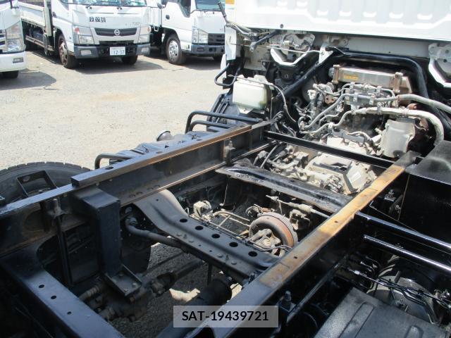 Isuzu FORWARD 2017-07 8071296-17