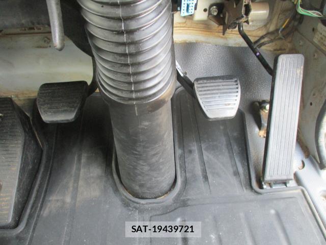 Isuzu FORWARD 2017-07 8071296-7