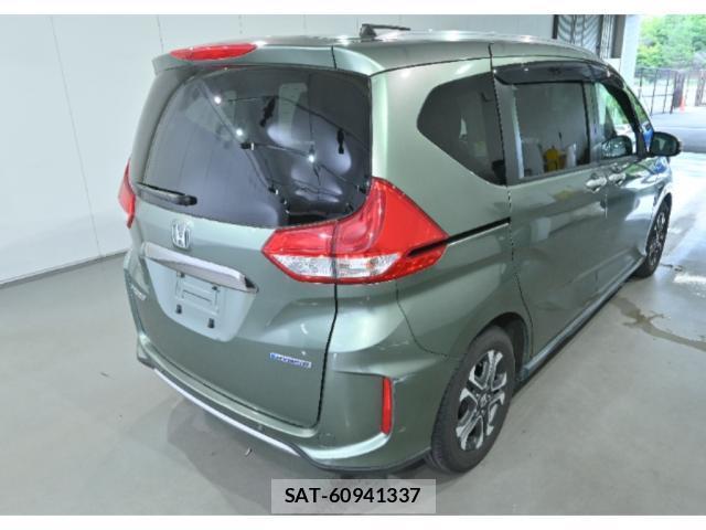 Honda FREED HYBRID 2021-10 8070889-1