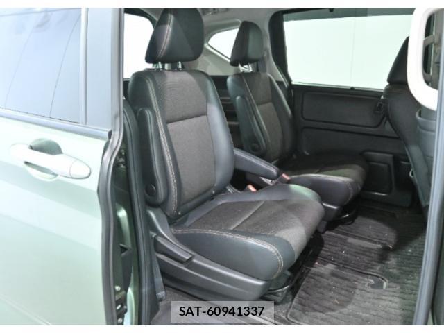 Honda FREED HYBRID 2021-10 8070889-6