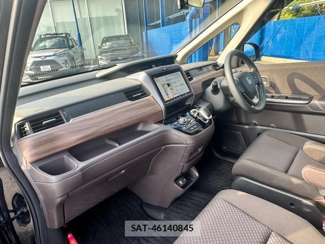 Honda FREED HYBRID 2023-11 8071560-11