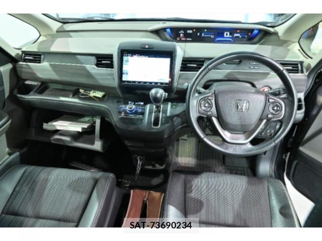 Honda FREED 2018-04 8070900-2