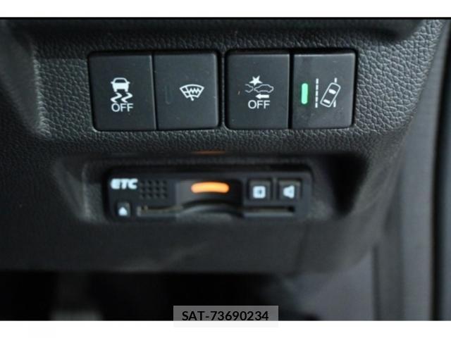 Honda FREED 2018-04 8070900-6