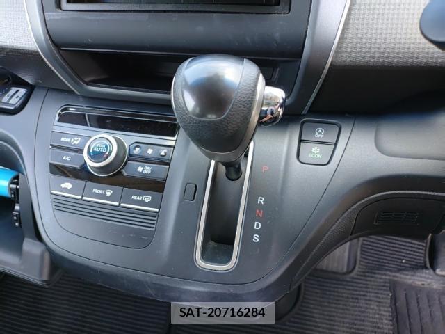Honda FREED 2017-06 8071367-11