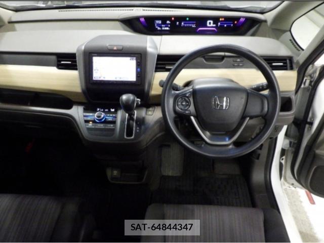 Honda FREED 2017-06 8070893-2