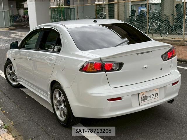 Mitsubishi GALANT FORTIS 2010-03 8071937-3