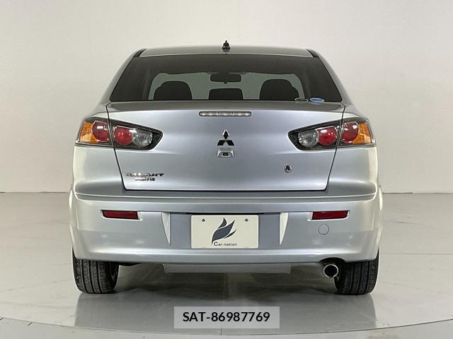 Mitsubishi GALANT FORTIS 2011-05 8072455-1