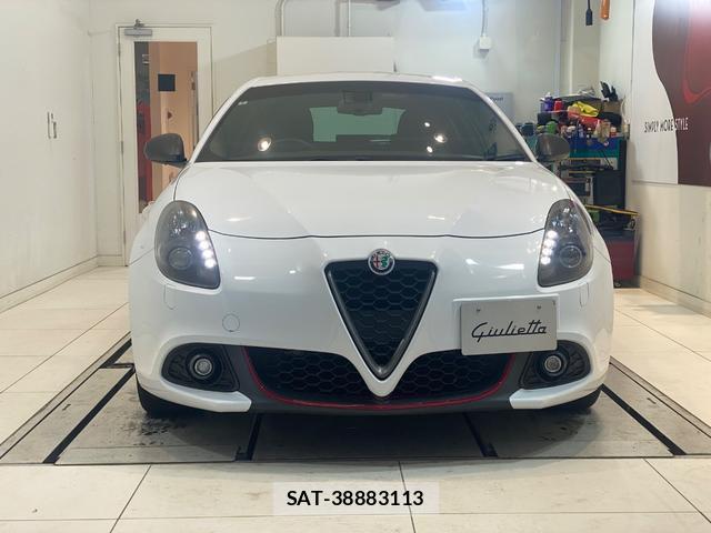 ALFA ROMEO GIULIETTA 2017-06 8070975-1