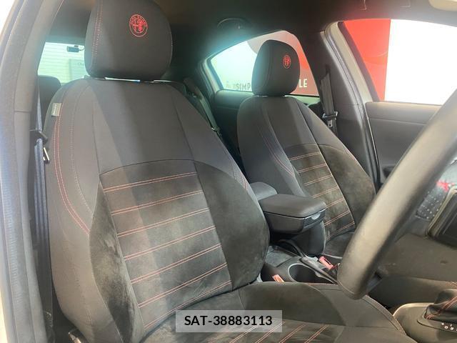 ALFA ROMEO GIULIETTA 2017-06 8070975-16