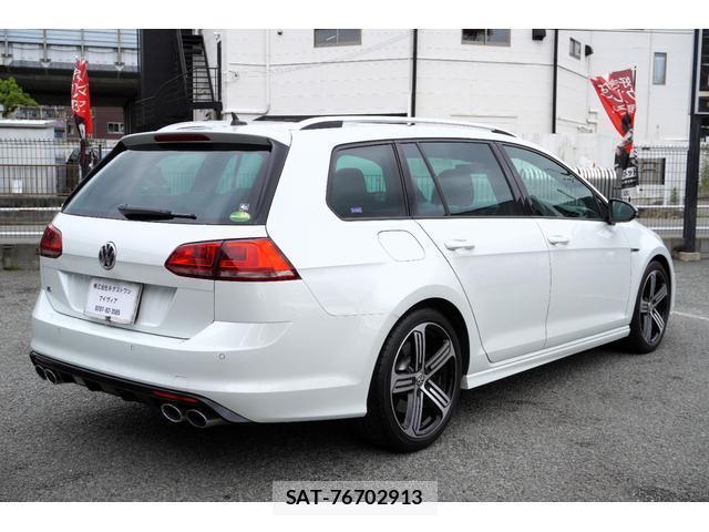 VolksWagen GOLF R VARIANT 2017-04 8071924-1
