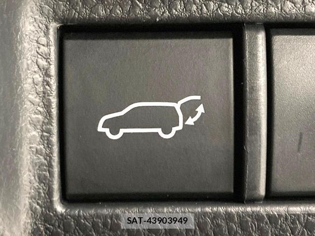 Toyota HARRIER HYBRID 2023-12 8071280-6