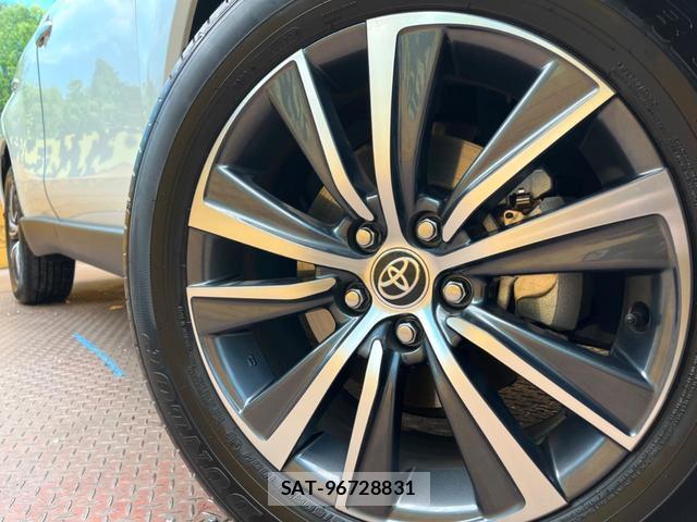 Toyota HARRIER HYBRID 2023-11 8071324-11
