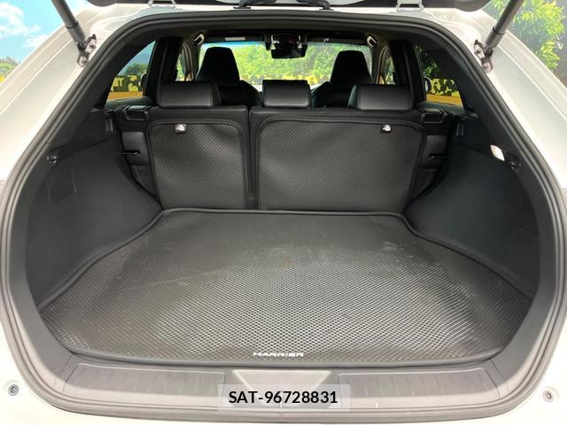 Toyota HARRIER HYBRID 2023-11 8071324-8