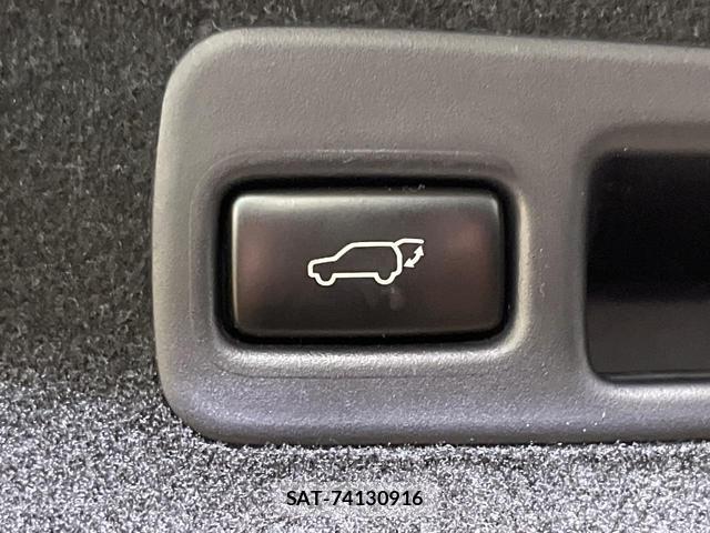 Toyota HARRIER HYBRID 2014-06 8072232-6