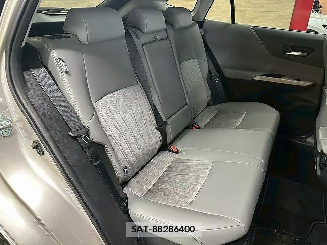 Toyota HARRIER HYBRID 2023-06 8072317-9