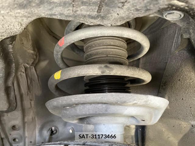 Toyota HARRIER 2021-02 8071149-19