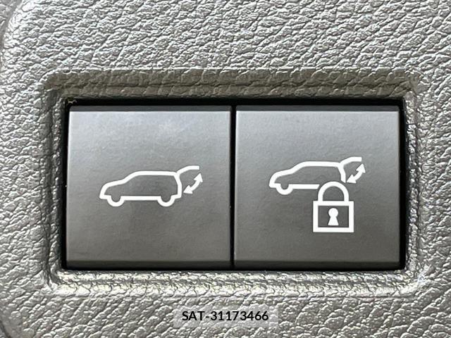Toyota HARRIER 2021-02 8071149-6