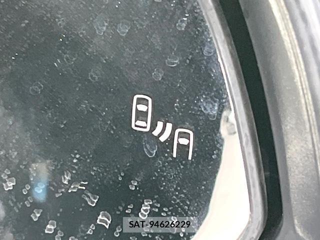 Toyota HARRIER 2021-04 8071218-6