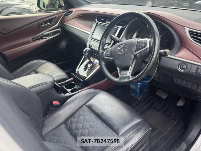 Toyota HARRIER 2017-03 8072128-8