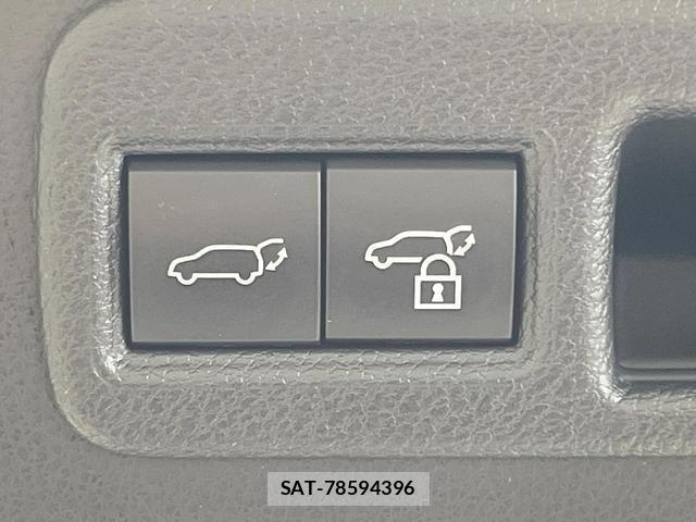 Toyota HARRIER 2023-11 8072344-4
