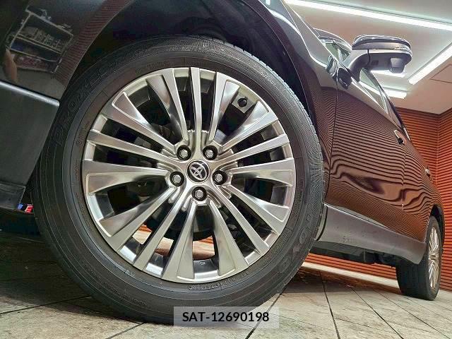 Toyota HARRIER 2020-11 8072366-10