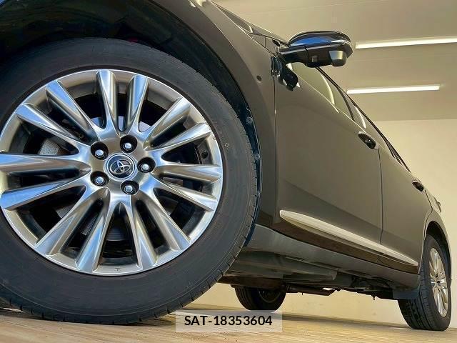 Toyota HARRIER 2018-12 8072605-17