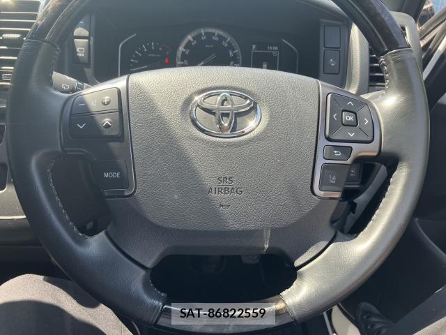 Toyota HIACE VAN 2025-03 8070862-17
