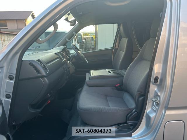 Toyota HIACE VAN 2016-07 8070868-14