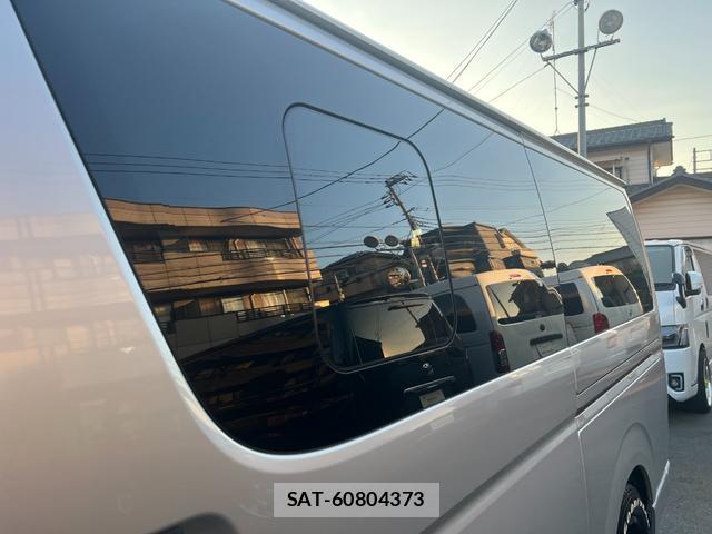 Toyota HIACE VAN 2016-07 8070868-9