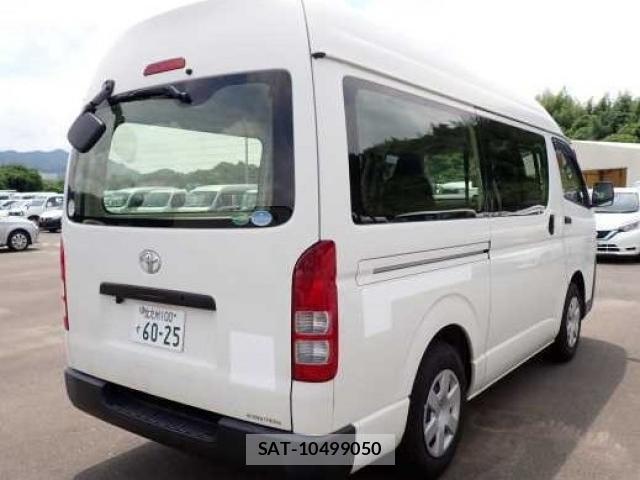 Toyota HIACE VAN 2018-12 8070909-1