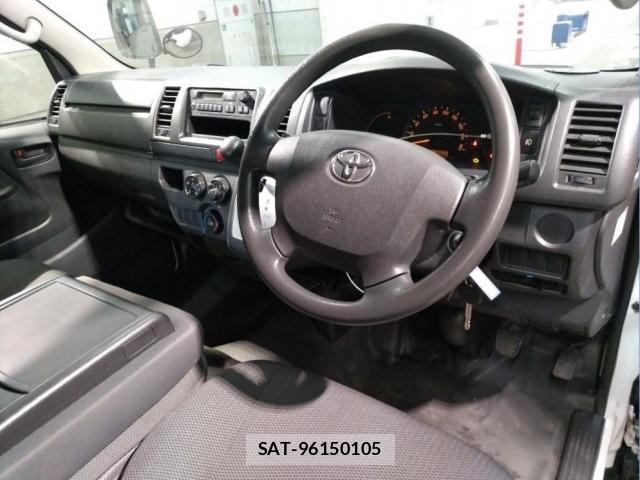 Toyota HIACE VAN 2016-06 8070910-3