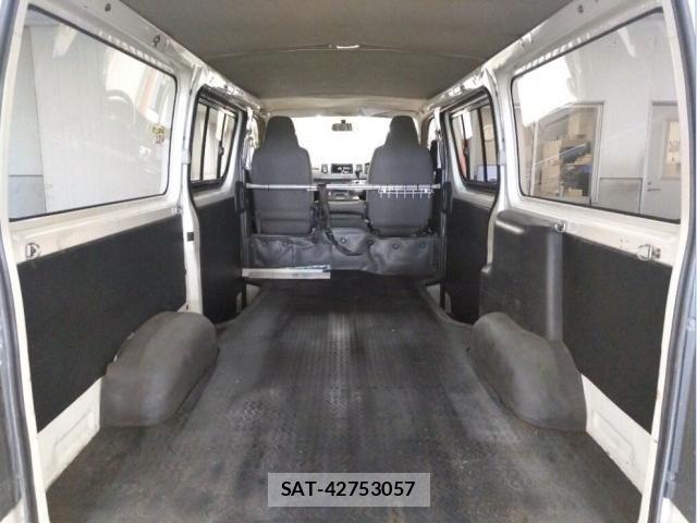 Toyota HIACE VAN 2013-05 8070911-1