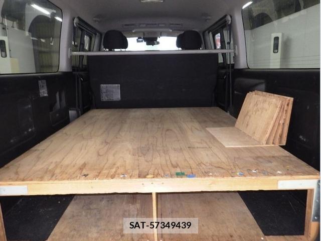 Toyota HIACE VAN 2018-06 8070913-2