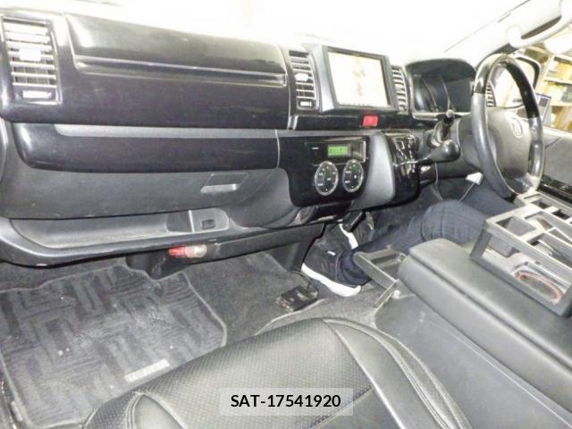 Toyota HIACE VAN 2012-03 8070919-3