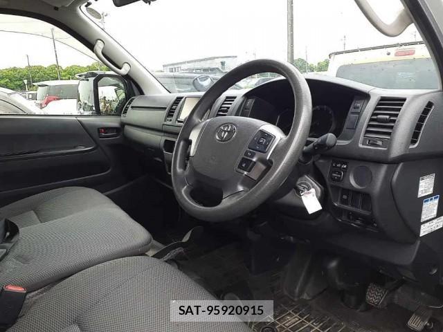 Toyota HIACE VAN 2021-06 8070925-3