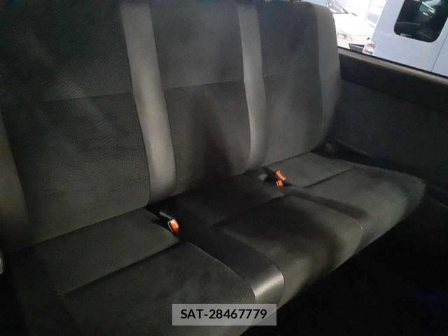 Toyota HIACE VAN 2016-03 8070926-2