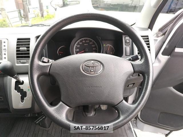 Toyota HIACE VAN 2010-10 8070949-11