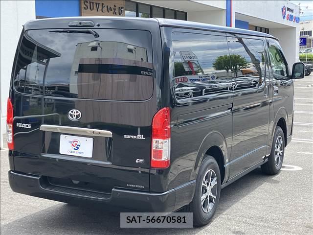 Toyota HIACE VAN 2026-05 8071039-15