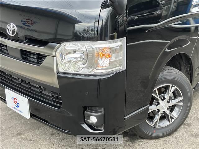 Toyota HIACE VAN 2026-05 8071039-17