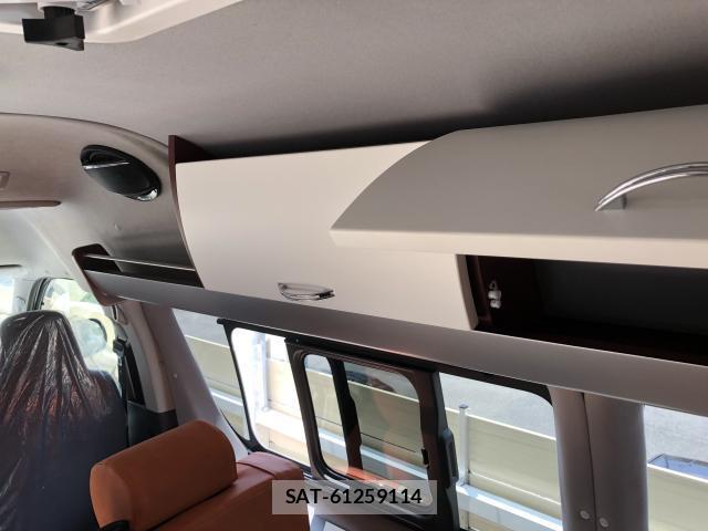 Toyota HIACE VAN 2019-06 8071144-10