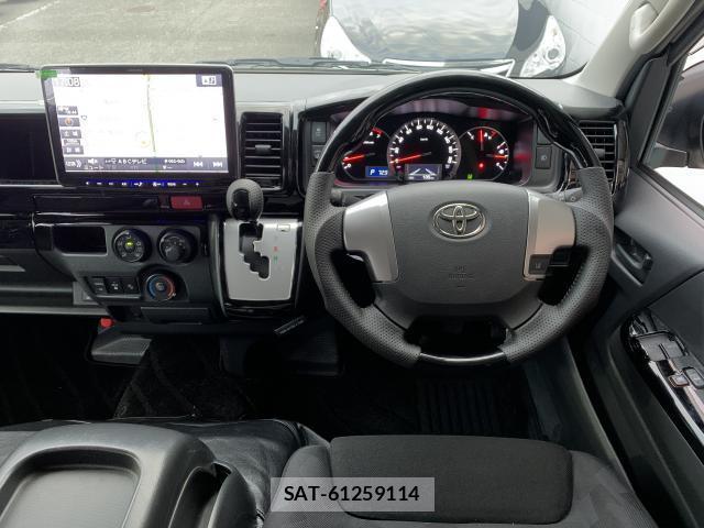 Toyota HIACE VAN 2019-06 8071144-4